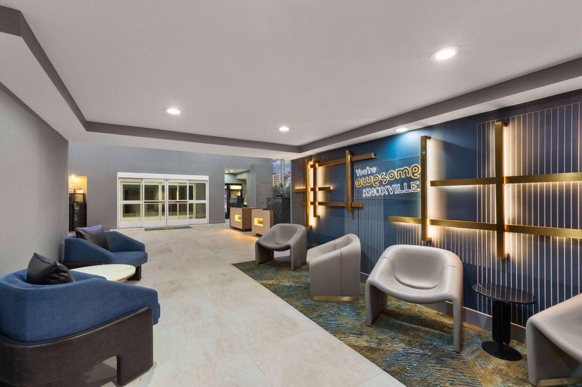 La Quinta By Wyndham Knoxville Central Papermill Exterior foto